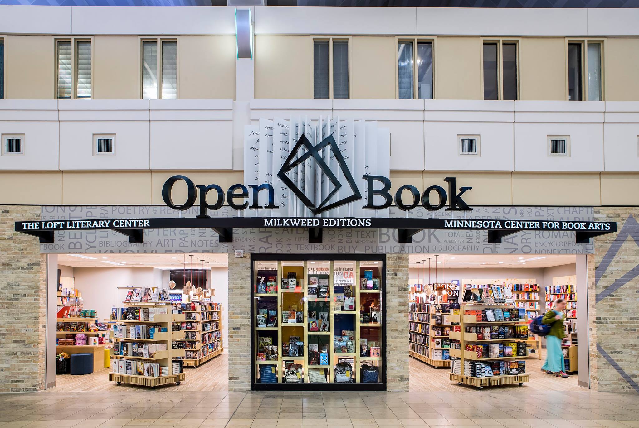 Open book store MSP Airport