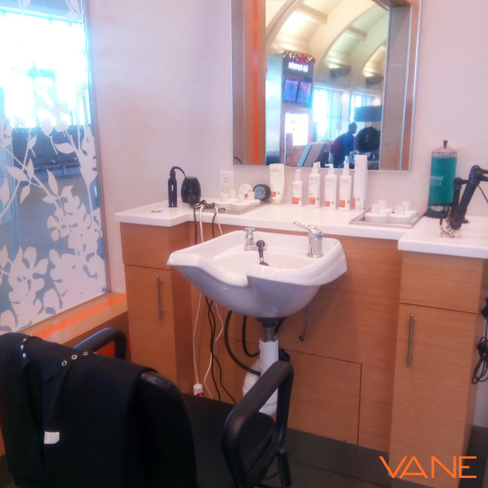 John Wayne airport hair blow out