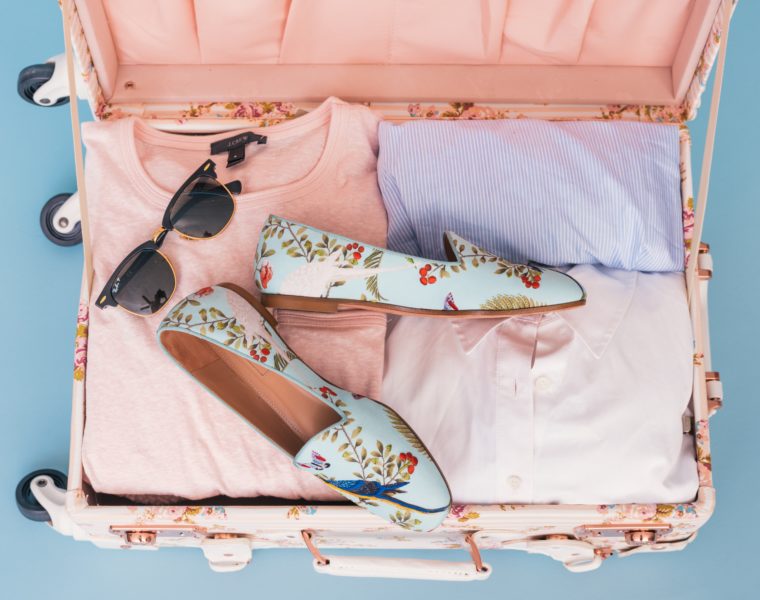 how airport luggage affects your travel