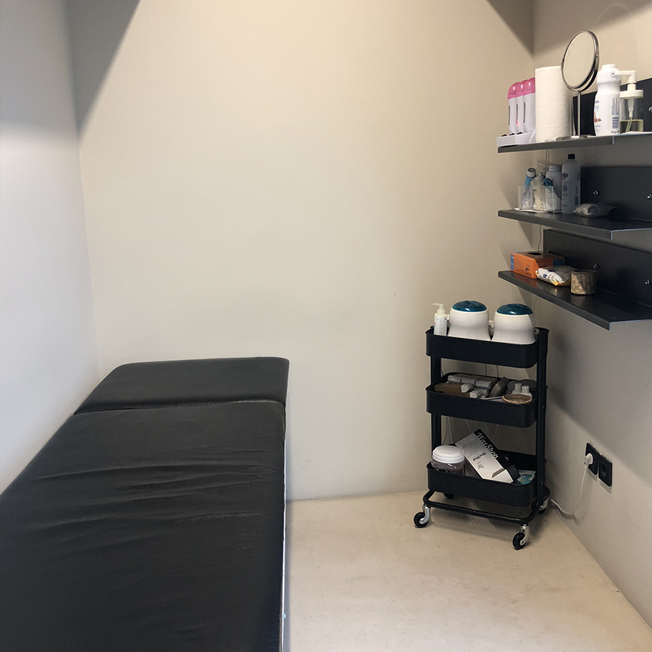 waxing_services_athens_airport