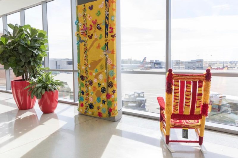 rocking_chair_philadelphia-airport