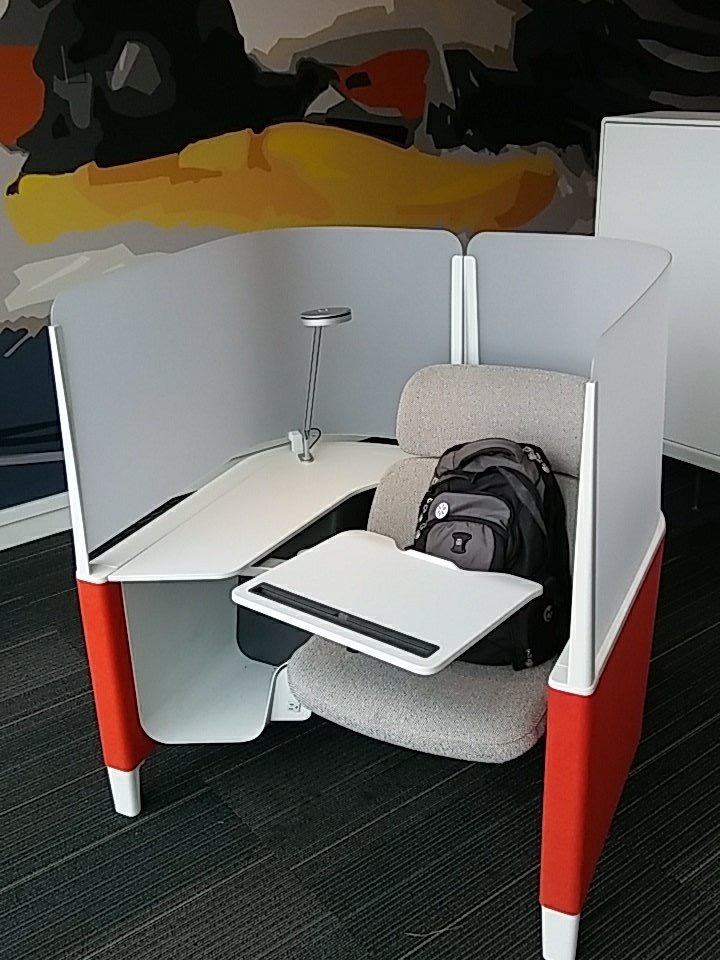 grand_rapids_airport_workstation