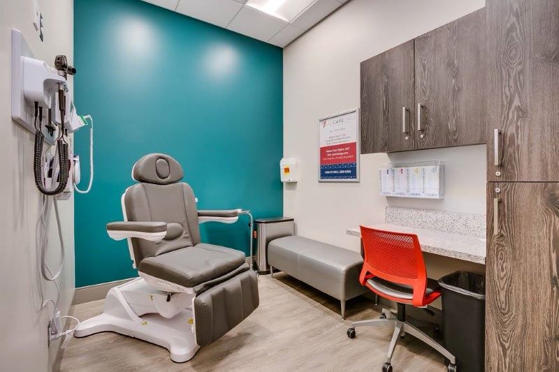 urgent_care_clinic_PHX_airport_1